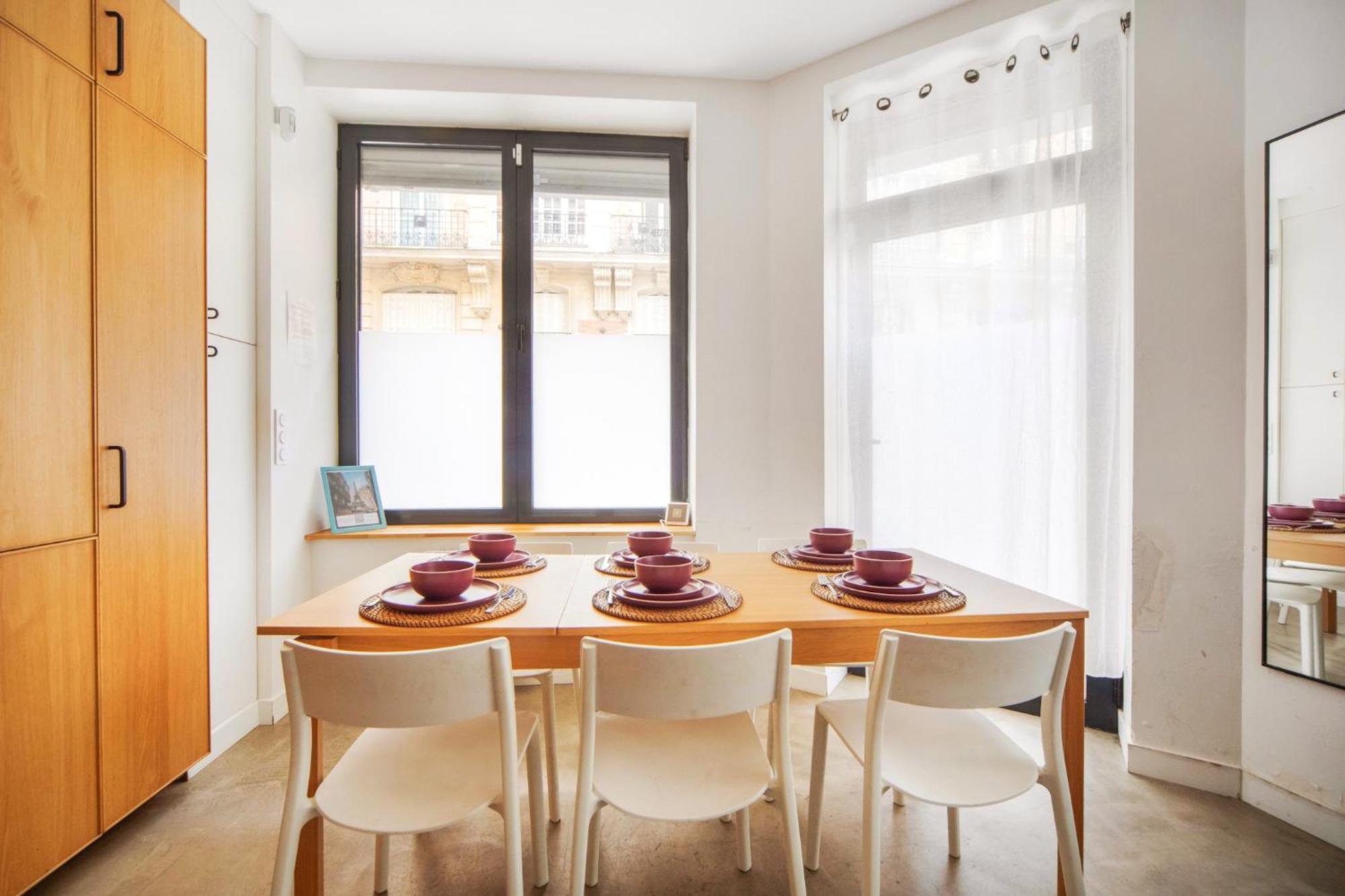 Large Flat Very Close To Montmartre Parijs Buitenkant foto