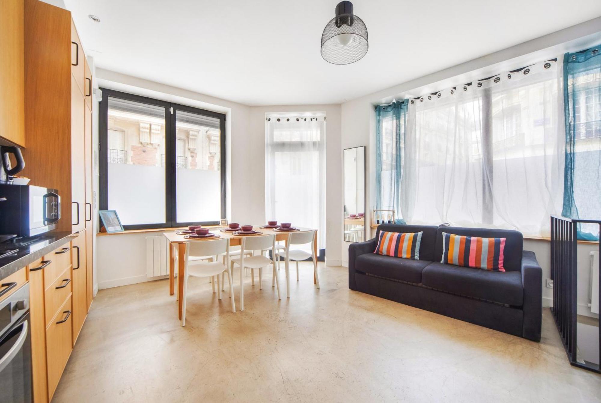 Large Flat Very Close To Montmartre Parijs Buitenkant foto