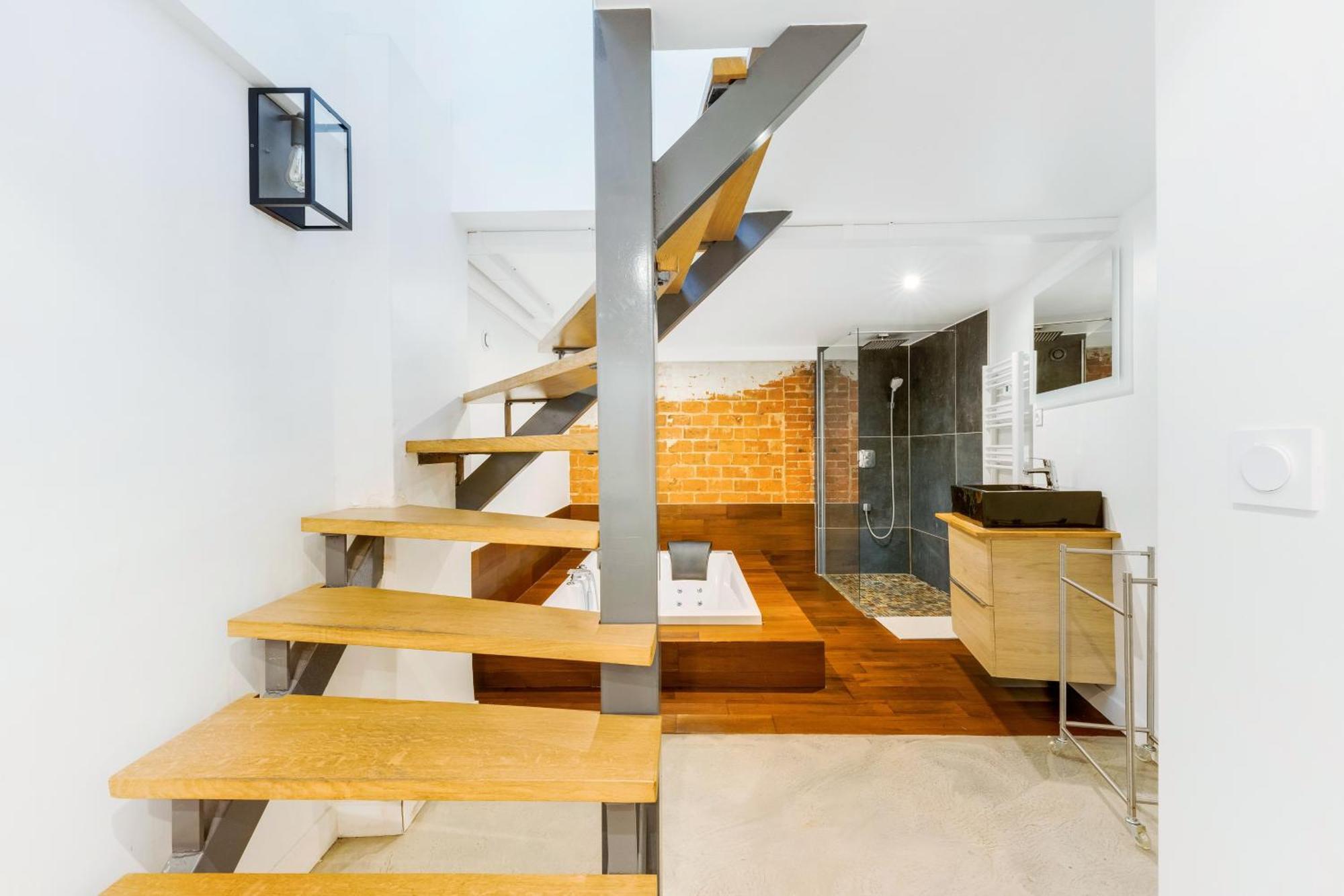 Large Flat Very Close To Montmartre Parijs Buitenkant foto